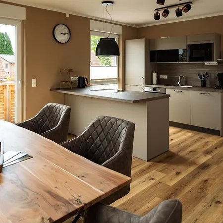 Promenadendeck 아파트 *